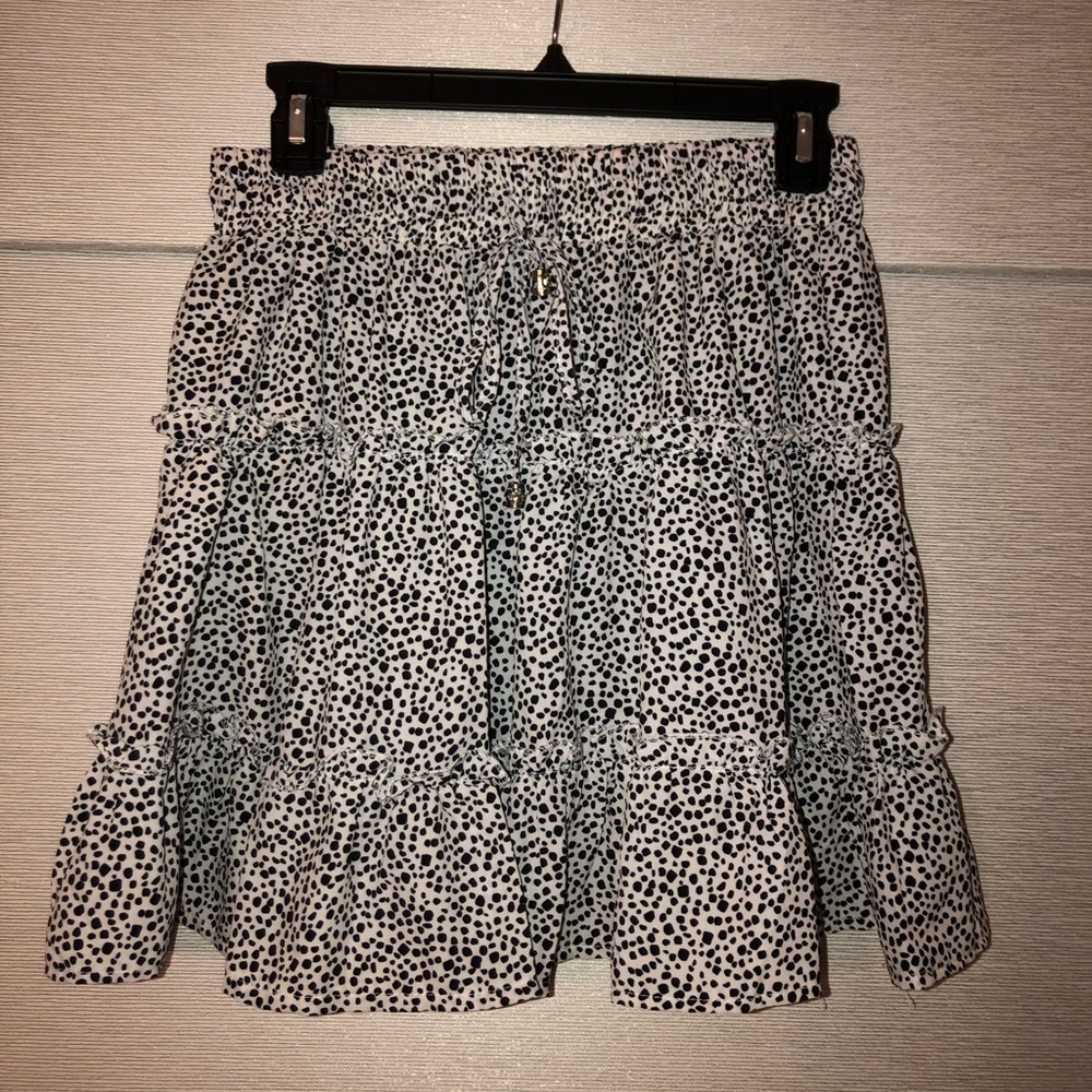 Spotted mini frilled skirt